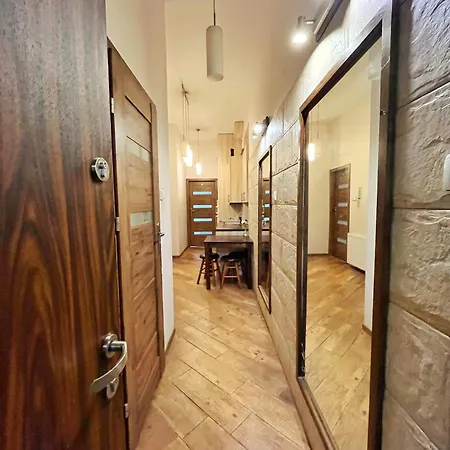 Habitación en casa particular Cozy In Old Town And Wawel *