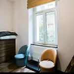 Cozy In Old Town And Wawel Проживание в семье *